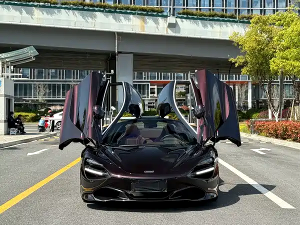 McLaren 720S 2018