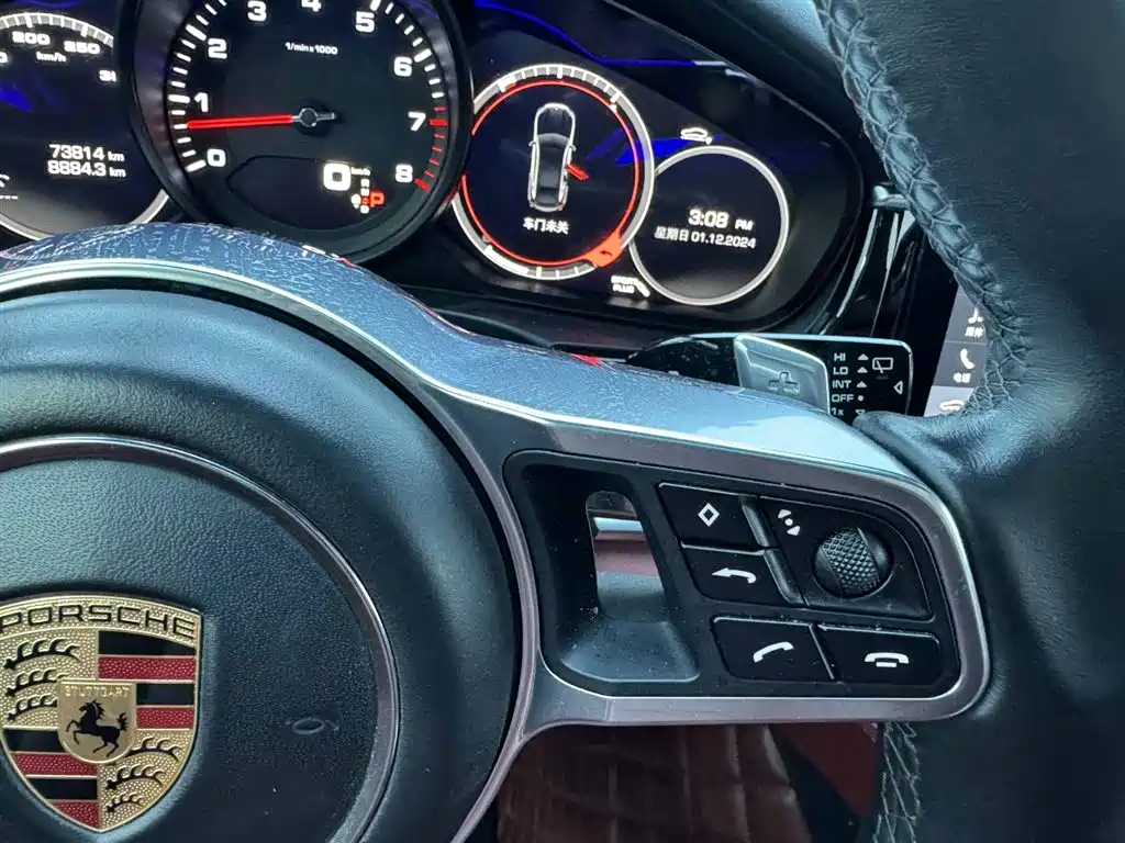 Porsche Panamera 2020 — фото 28