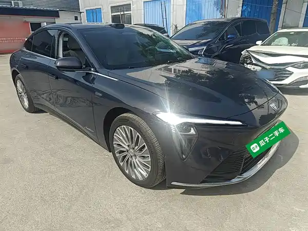 Buick Zhijing L7 2025