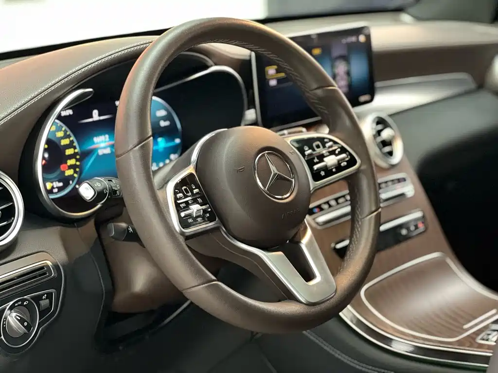 Mercedes-Benz GLC 2020 — фото 7