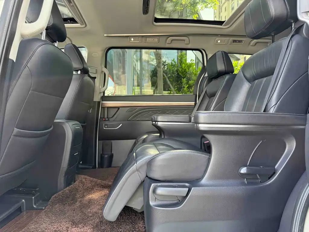 GAC Motor Trumpchi M8 2019 — фото 7