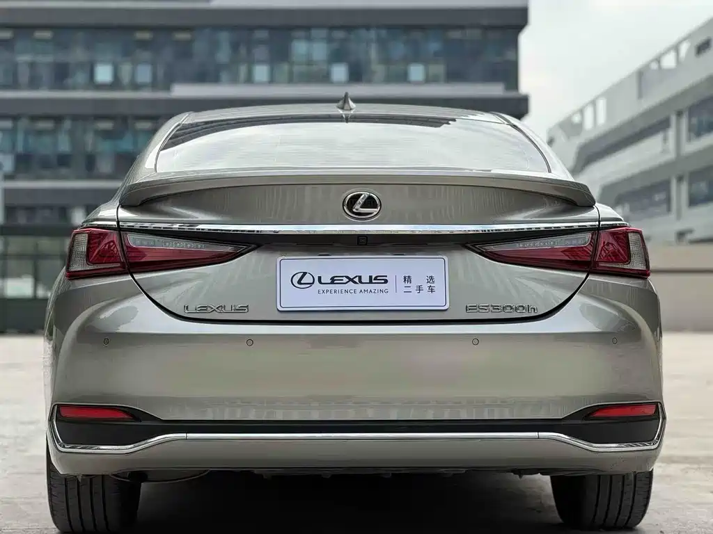 Lexus ES 2024 — фото 8