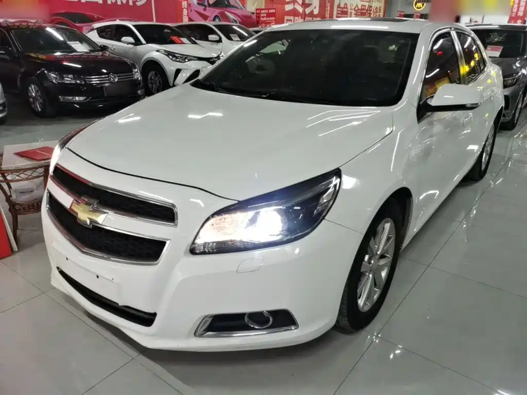 Chevrolet Malibu 2015 — фото 1