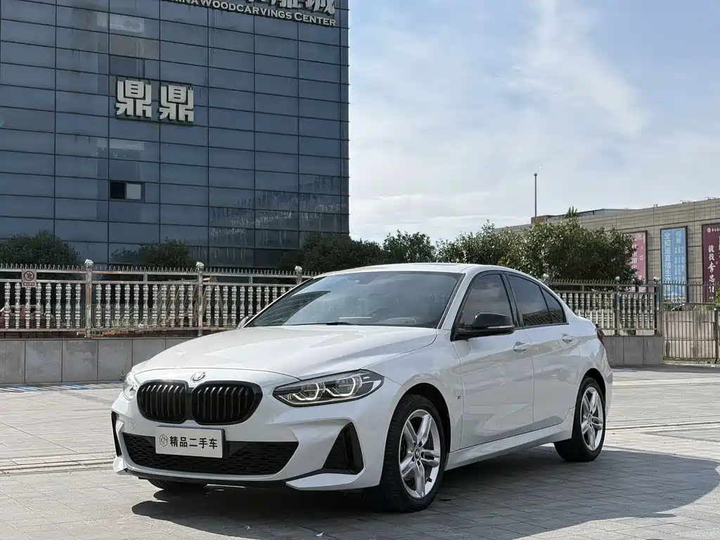 BMW 1 Series 2021