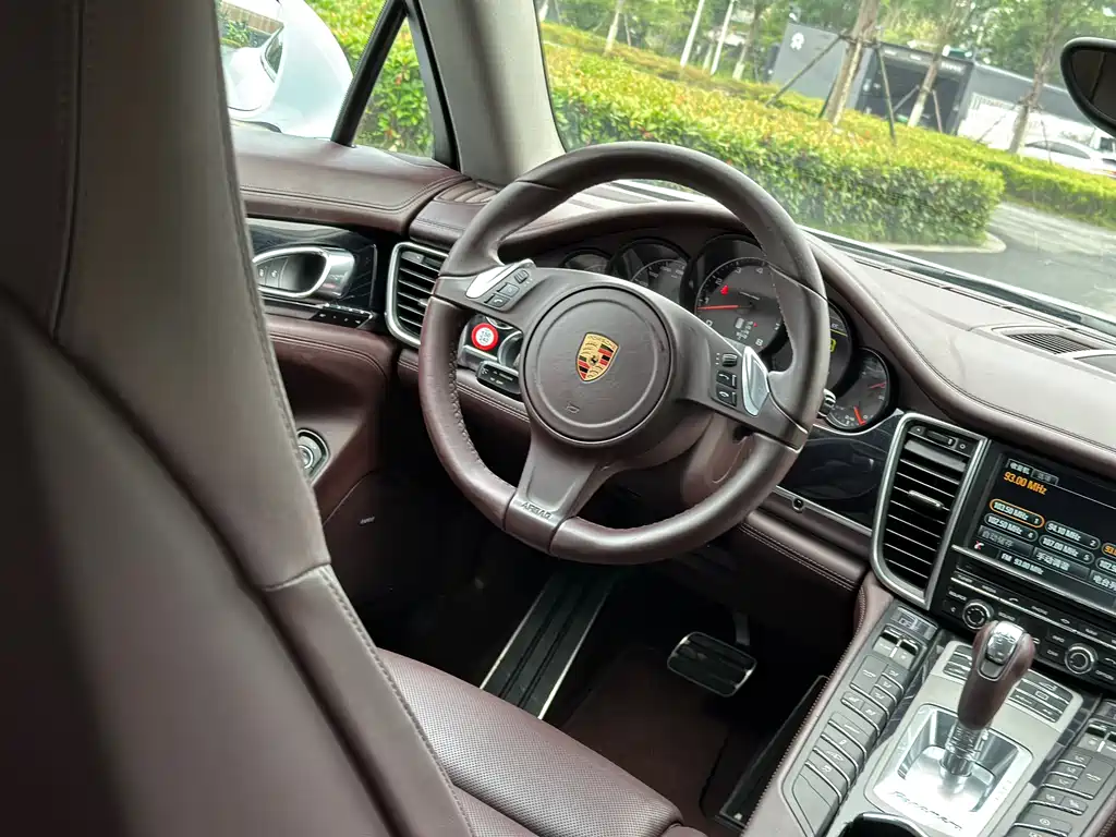 Porsche Panamera 2016 — фото 12