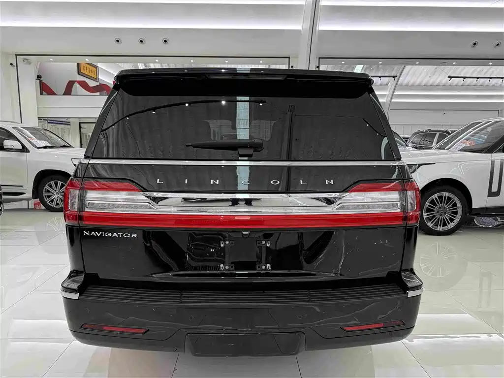 Lincoln Navigator 2021