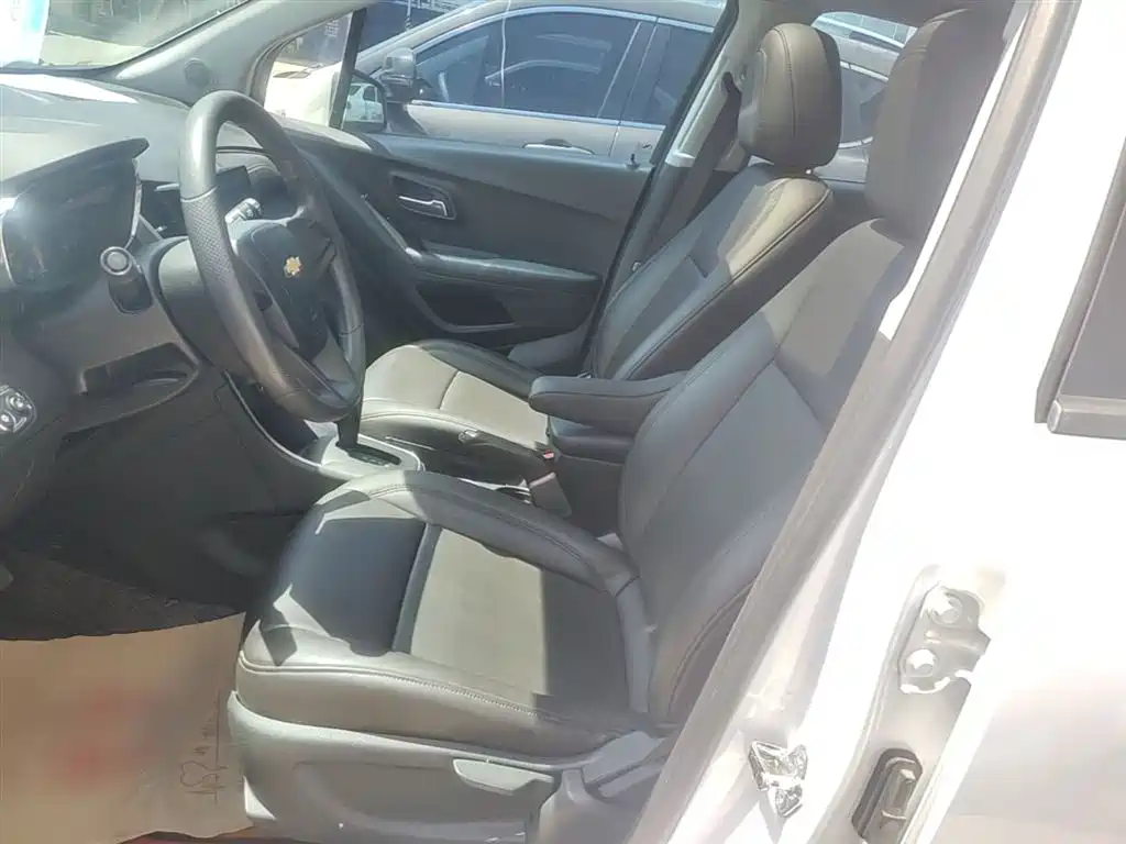 Chevrolet Trax 2017 — фото 15