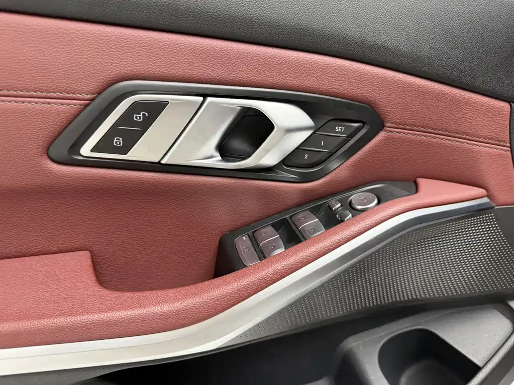 BMW 3 Series 2023 — фото 13