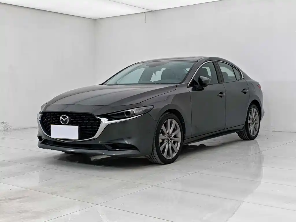 Mazda 3 Axela 2022 — фото 1