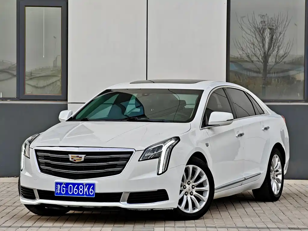 Cadillac XTS 2019 — фото 1