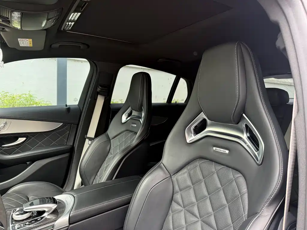 Mercedes-Benz GLC Coupe AMG 2018 — фото 17