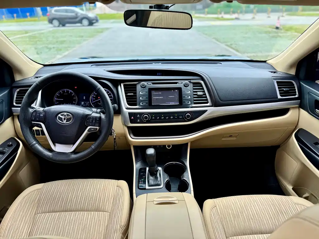 Toyota Highlander 2019 — фото 17