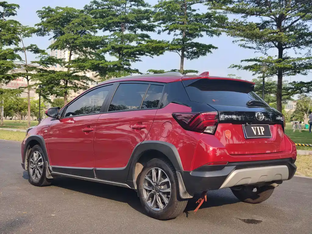 Toyota Yaris L 2021