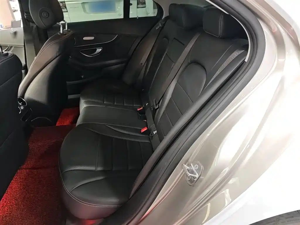 Mercedes-Benz C-Class 2019 — фото 17