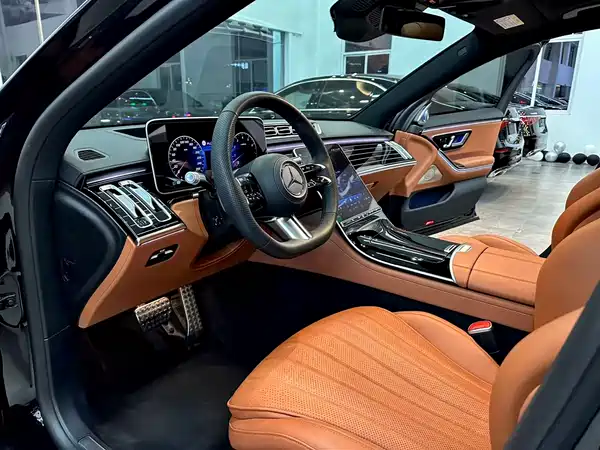 Mercedes-Benz S-Class 2024