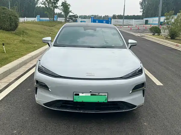 Geely Galaxy Starshine 8 2025