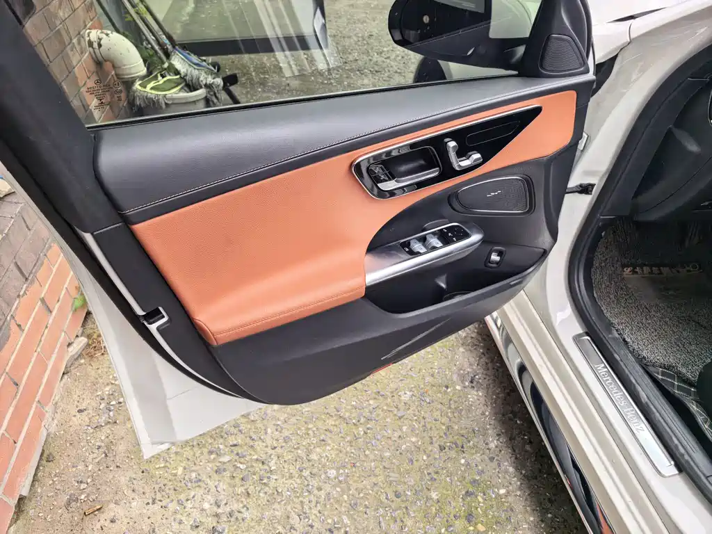 Mercedes-Benz C-Class 2022