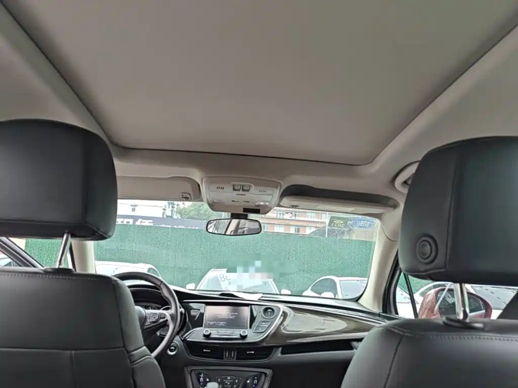 Buick Envision Plus 2017 — фото 18