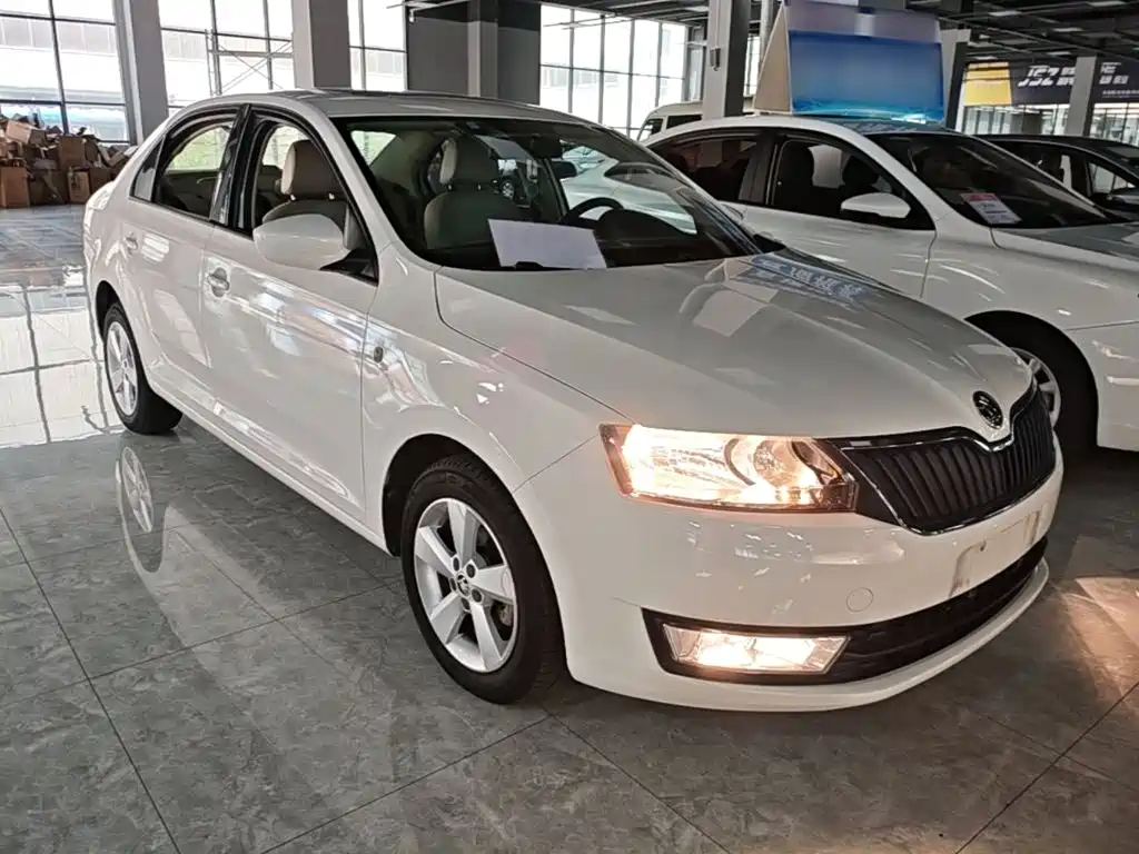 Skoda Rapid 2015