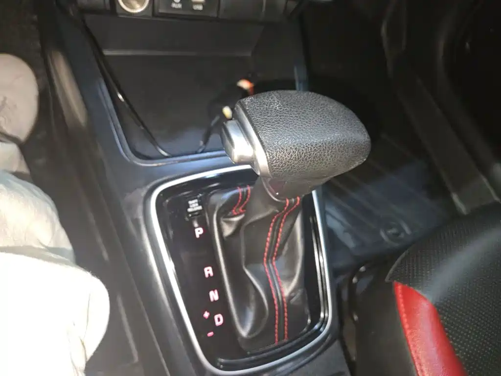 Kia KX Cross 2018 — фото 14