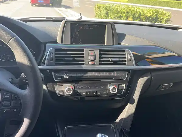 BMW 3 Series 2017