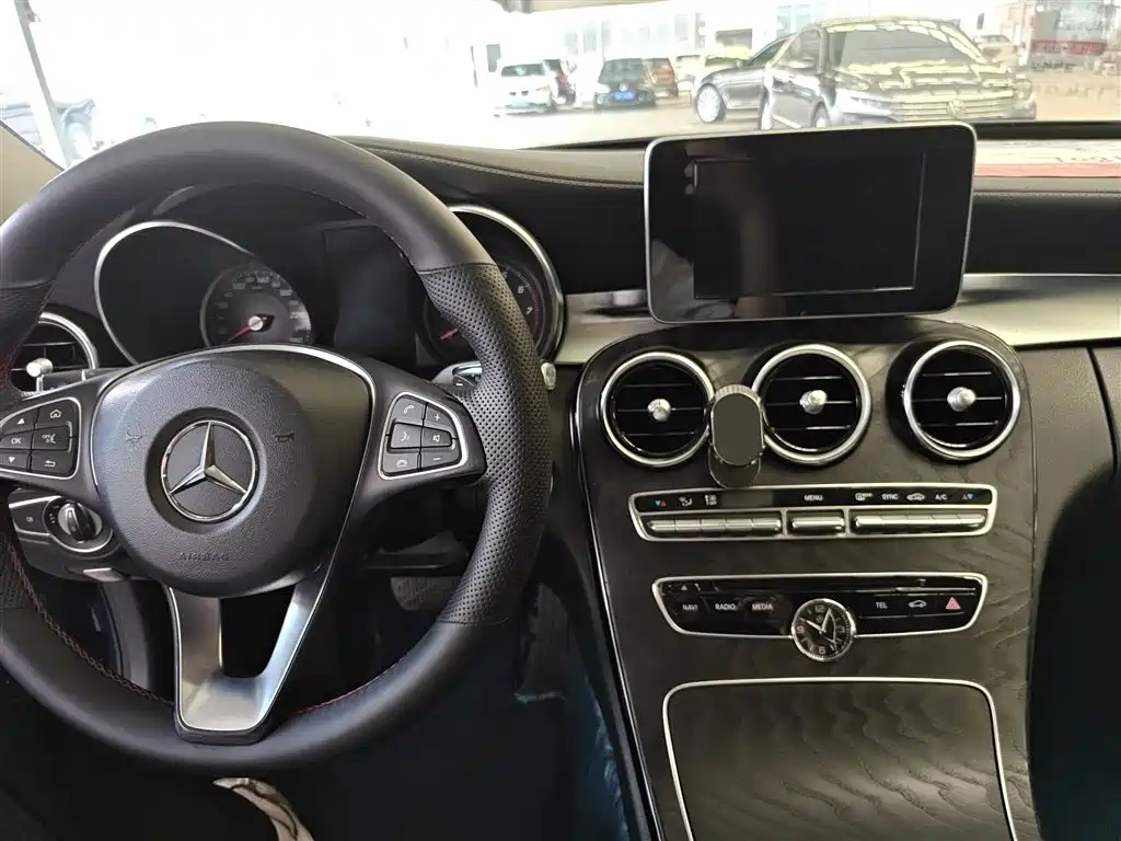 Mercedes-Benz C-Class 2017 — фото 12