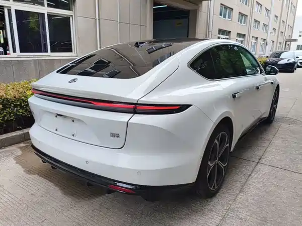 NIO ET5 2025
