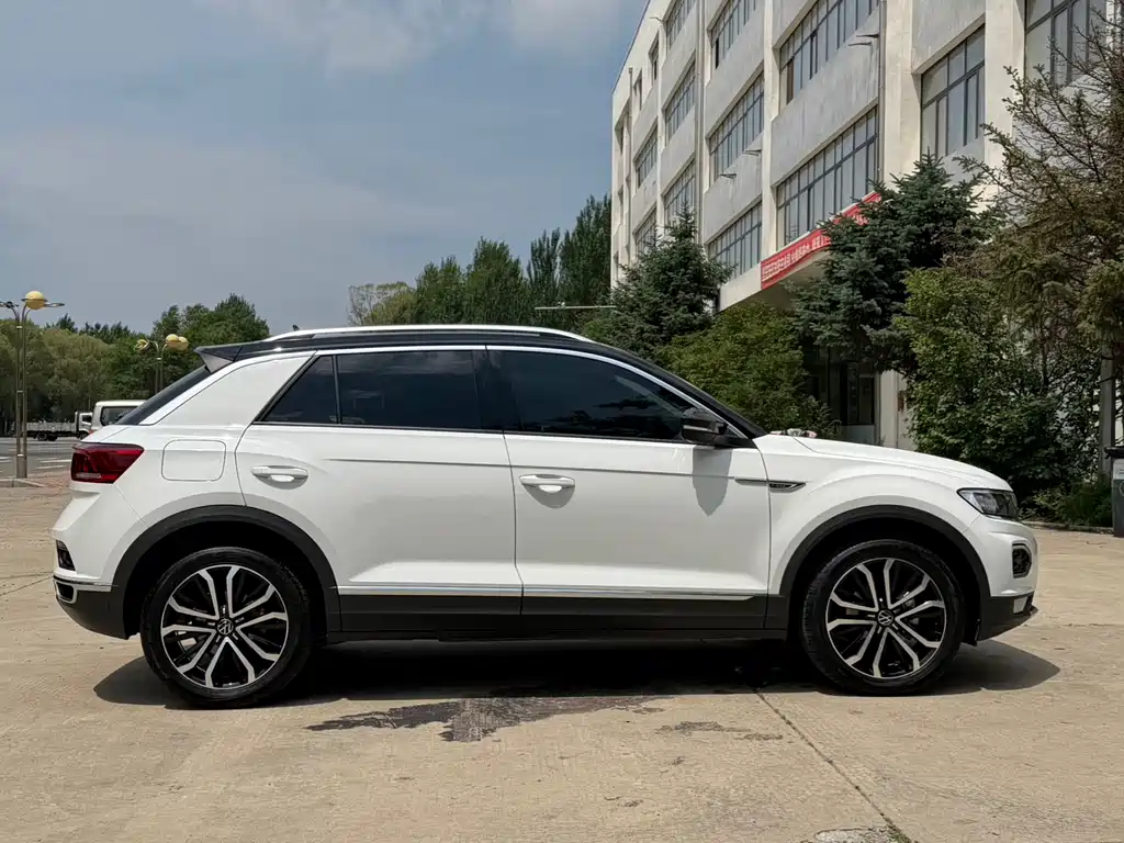 Volkswagen T-Roc 2022 — фото 4