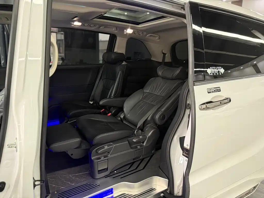 Honda Odyssey 2023 — фото 15