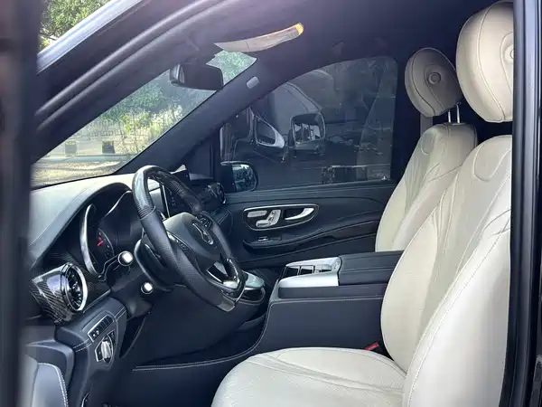 Mercedes-Benz V-Class 2022