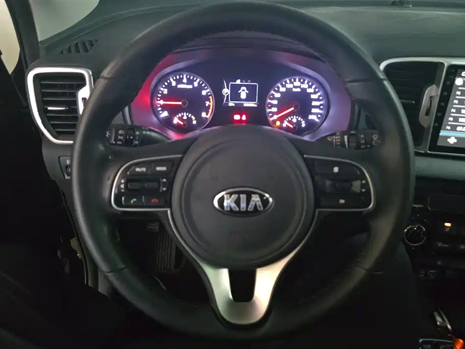 Kia KX5 2018 — фото 15