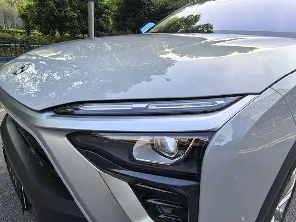 NIO ES8 2018
