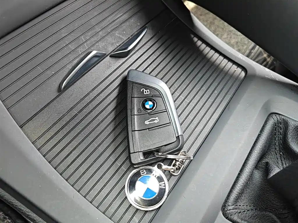 BMW X1 2016 — фото 9