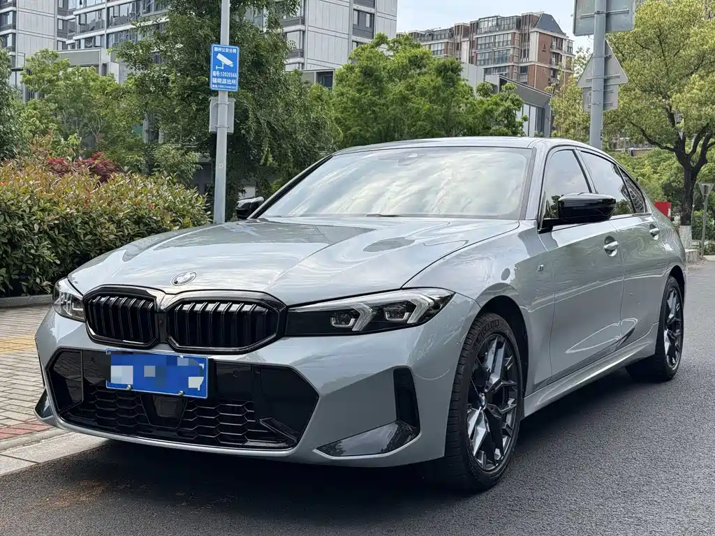 BMW 3 Series 2025 — фото 1