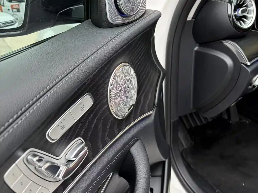 Mercedes-Benz E-Class 2017 — фото 12