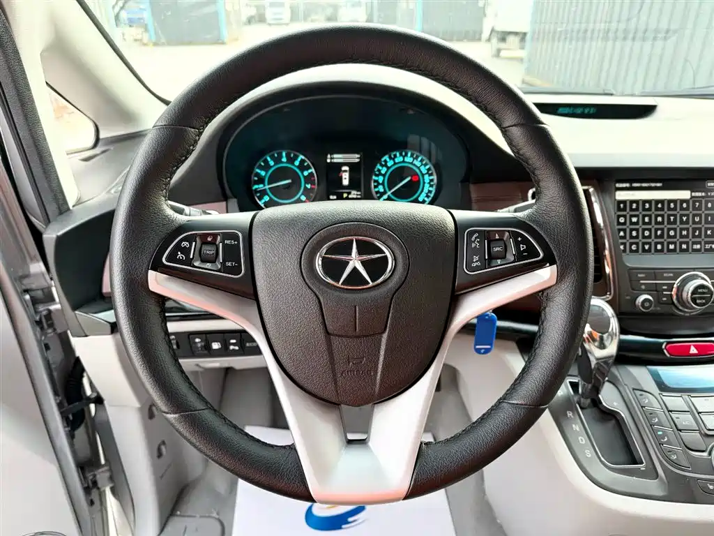 JAC Refine M5 2018 — фото 11
