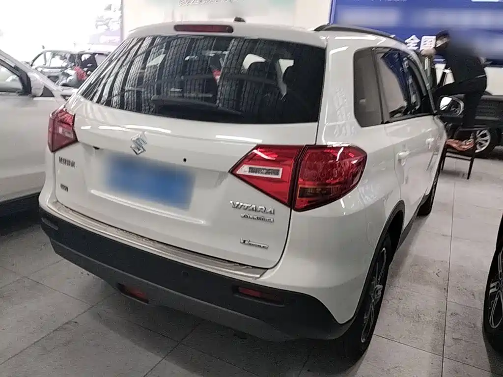 Suzuki Vitara 2017 — фото 7