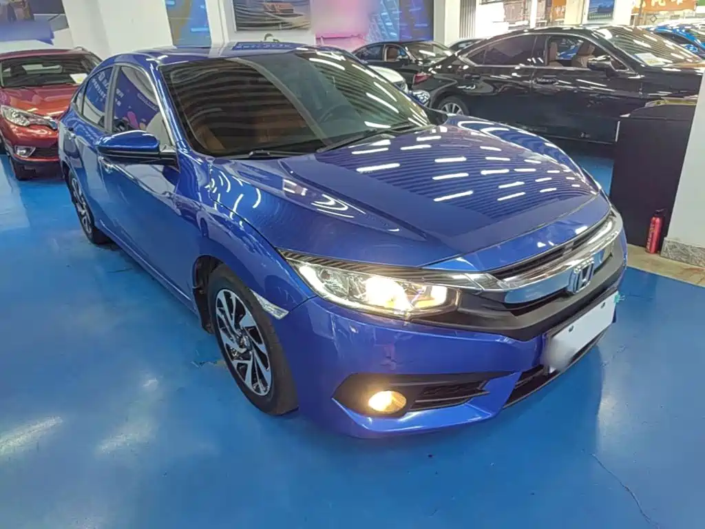 Honda Civic 2018 — фото 4