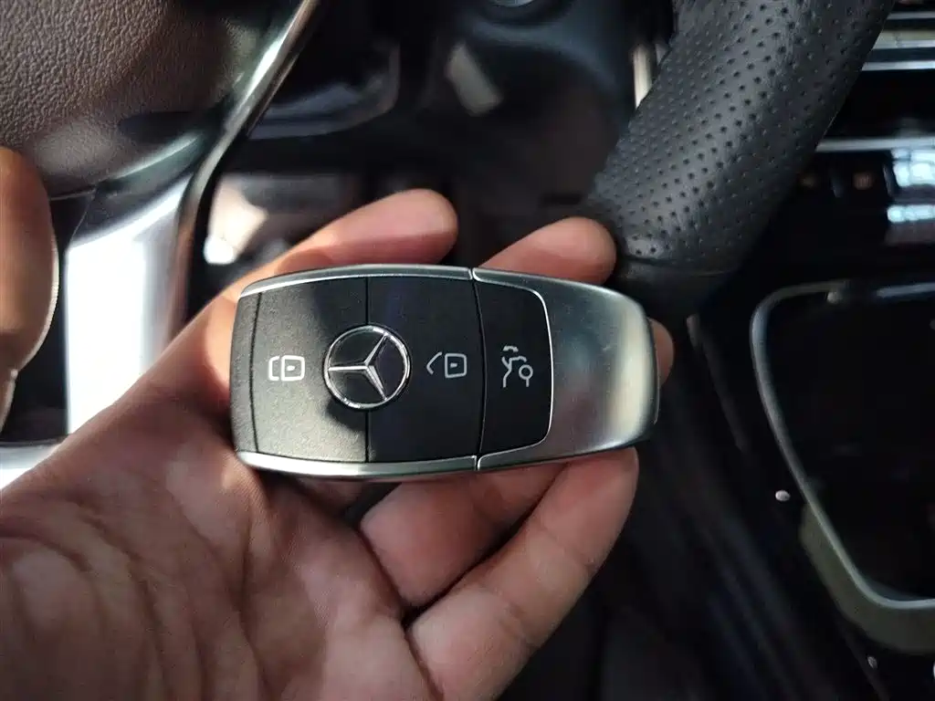 Mercedes-Benz GLC 2020 — фото 17