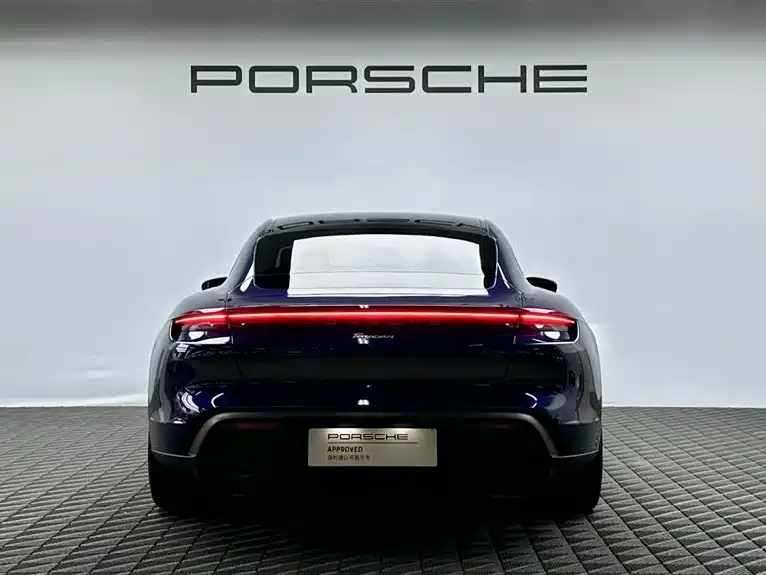 Porsche Taycan 2021 — фото 5