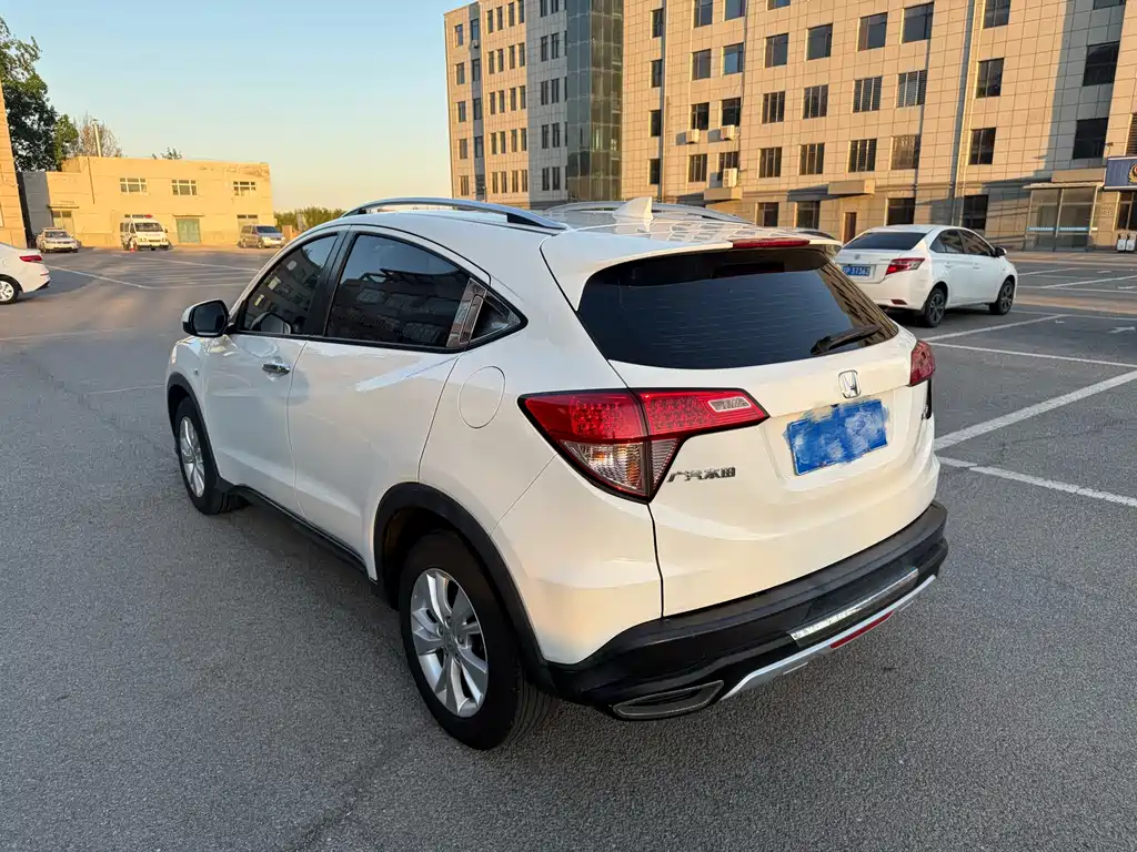 Honda Vezel 2016 — фото 8