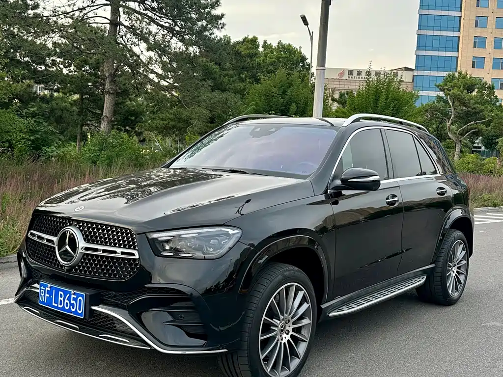 Mercedes-Benz GLE 2023 — фото 1
