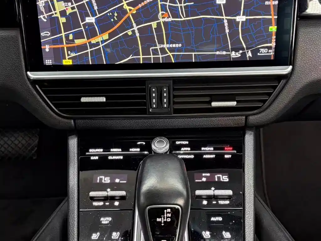 Porsche Cayenne 2020 — фото 6