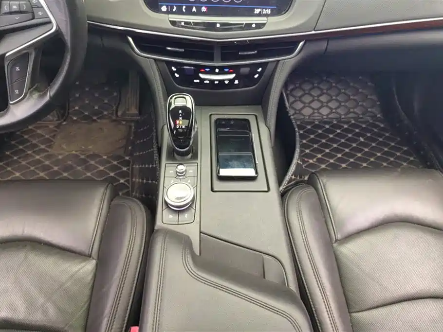 Cadillac CT6 2020 — фото 16