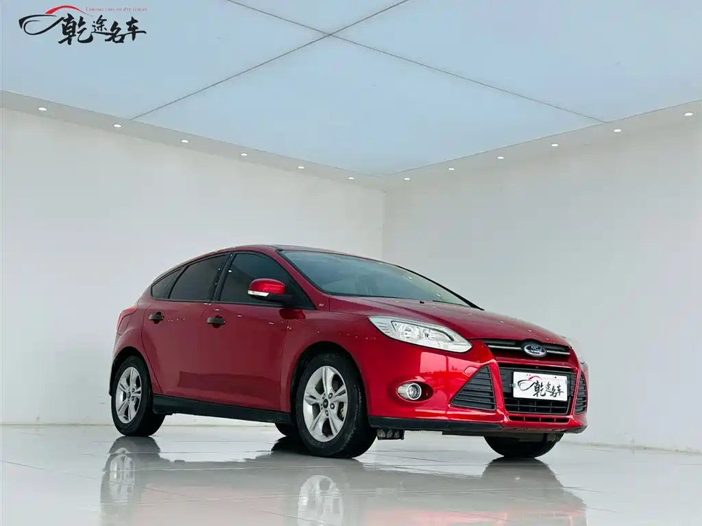 Ford Focus 2014 — фото 3