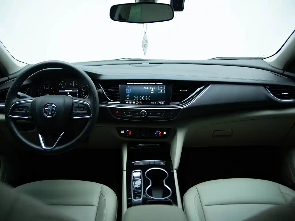 Buick Regal 2022 — фото 12