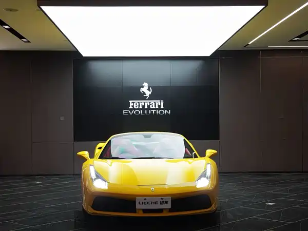 Ferrari 488 2015