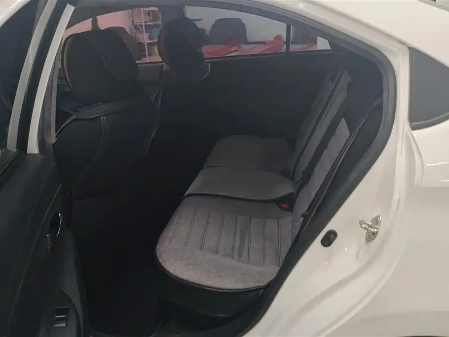 Toyota Vios 2018 — фото 11