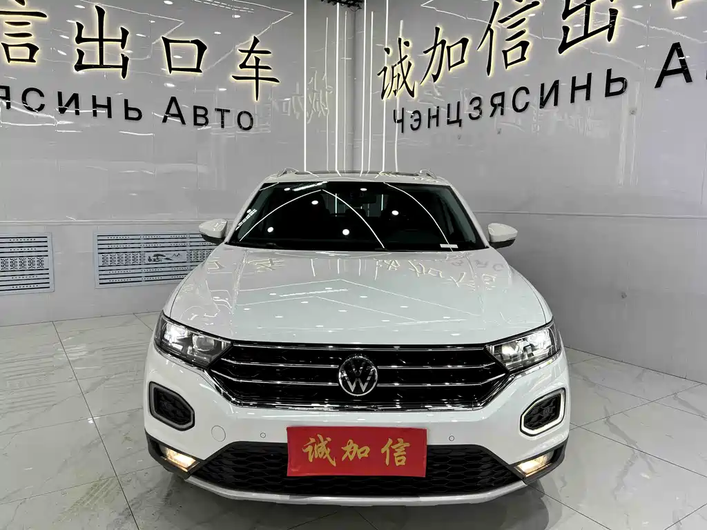 Volkswagen T-Roc 2023 — фото 2