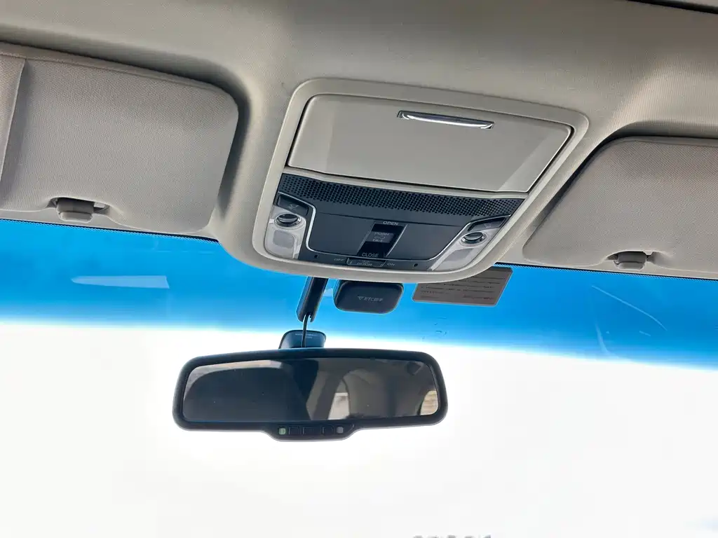 Honda Odyssey 2015 — фото 13
